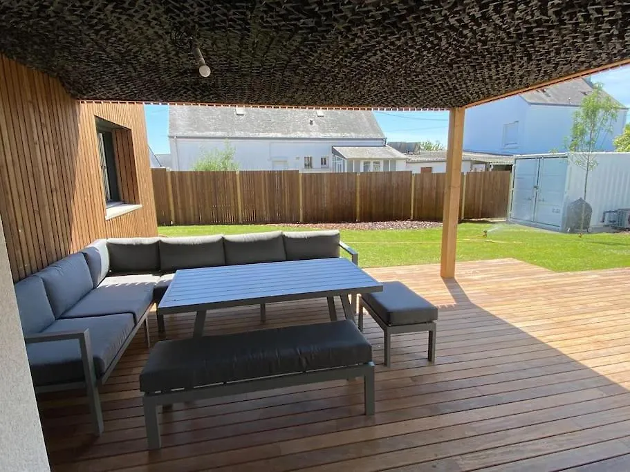 Villa Avec Piscine Couverte Et Proche De La Mer Plouhinec  Holiday home Plouhinec (Morbihan)